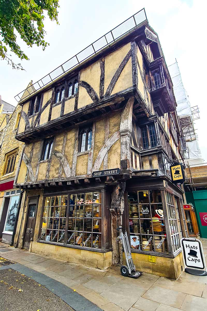 Laird Hatters Oxford Ollivander